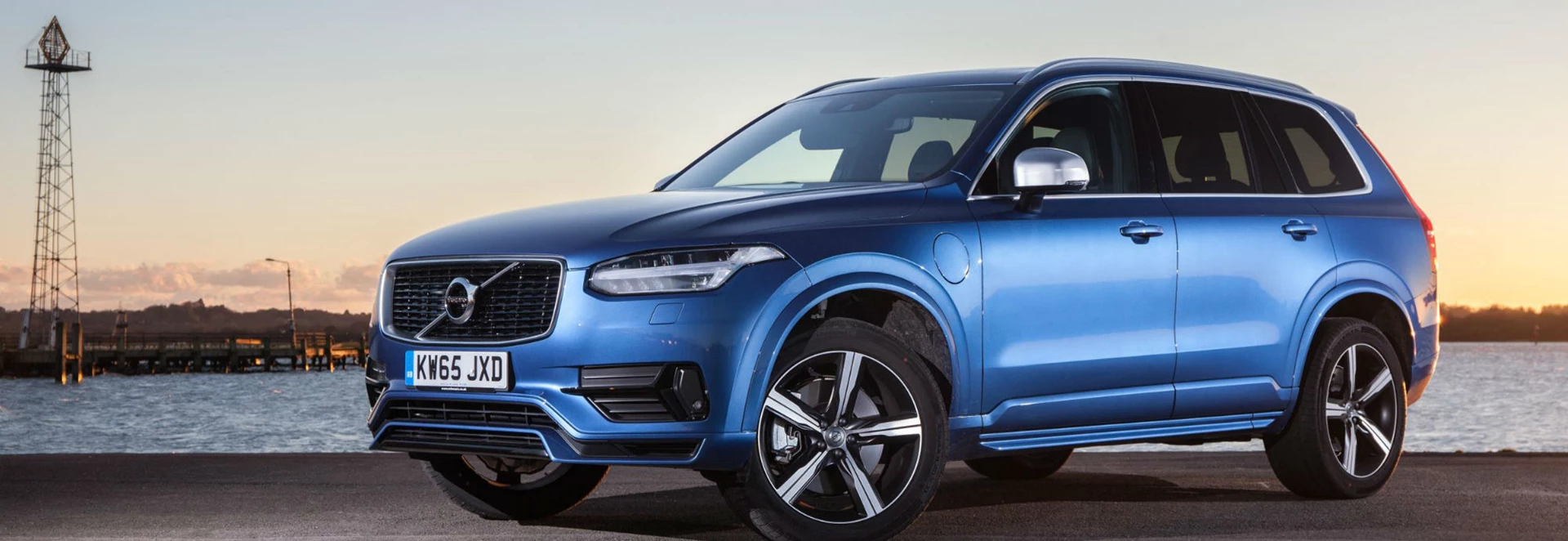 Volvo XC90 T8 Momentum SUV review